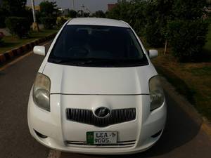 Toyota Vitz F 1.0 2005 for Sale